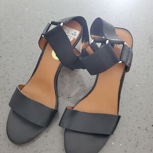 Franco Sarto black women's shoes Size 9